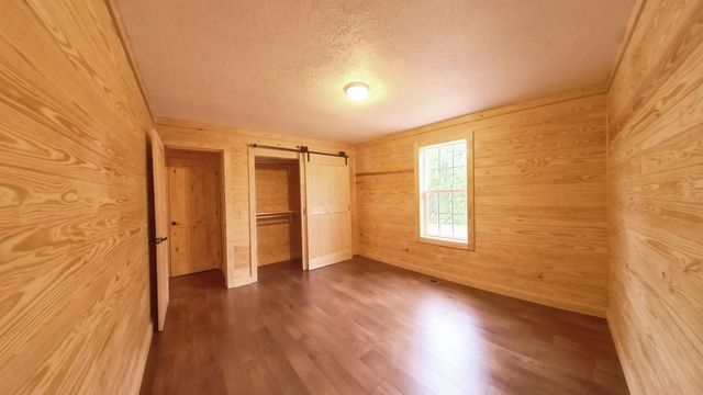 292 Harmony Rd, Gainesboro, TN 38562