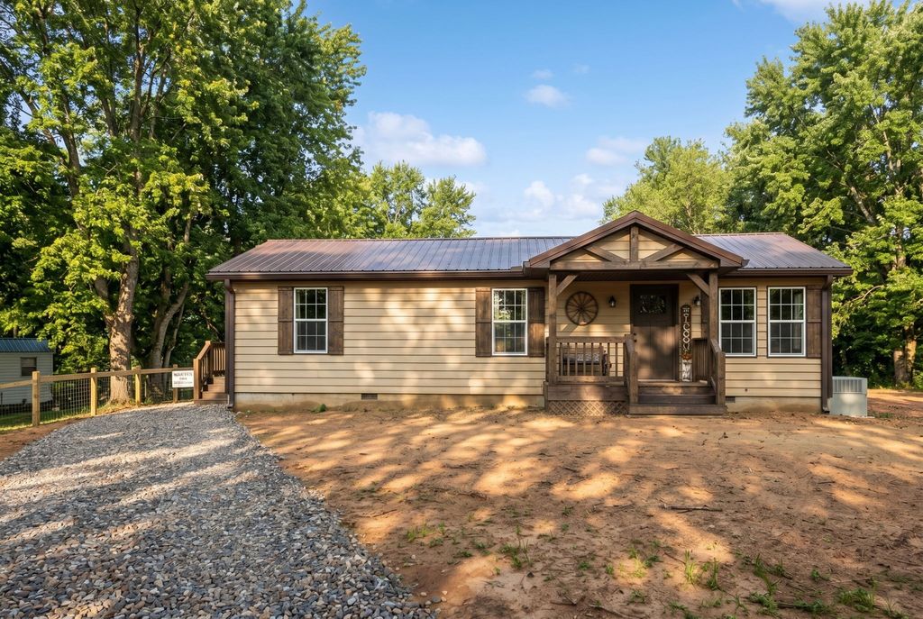 292 Harmony Rd, Gainesboro, TN 38562