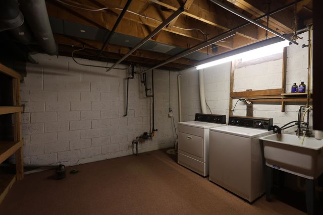 23700 Radclift Street, Oak Park, MI 48237
