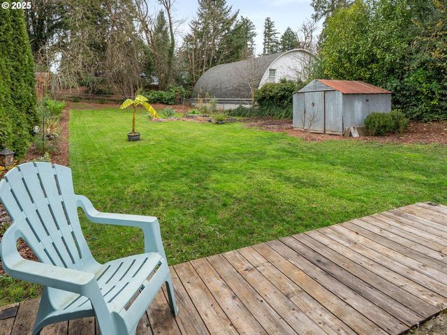 7333 Sw PINE St, Portland, OR 97223