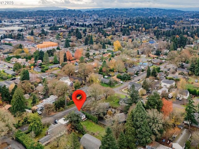 7333 Sw PINE St, Portland, OR 97223