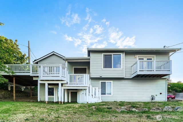 1312 Browns Point Boulevard, Tacoma, WA 98422