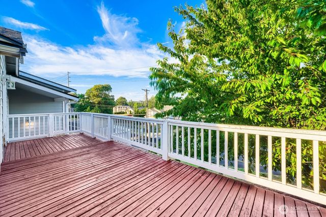 1312 Browns Point Boulevard, Tacoma, WA 98422