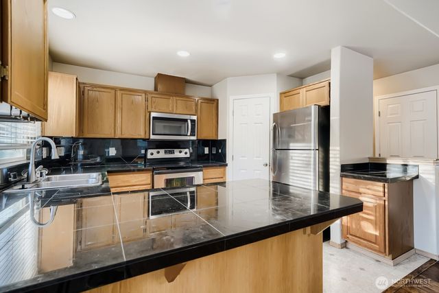 1312 Browns Point Boulevard, Tacoma, WA 98422