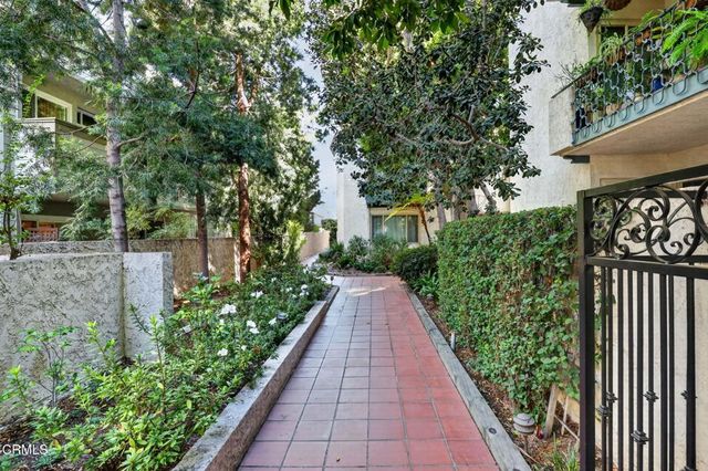 985 E California Boulevard 308, Pasadena, CA 91106