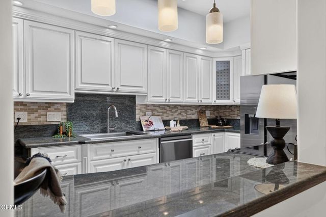 985 E California Boulevard 308, Pasadena, CA 91106