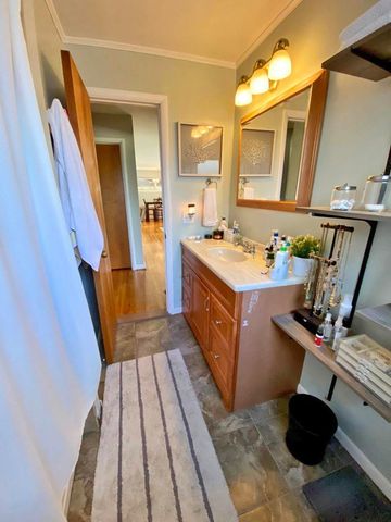 1720 Hanover Road, Ann Arbor, MI 48103