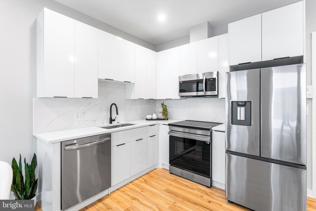 1358 FLORIDA AVE NE #207, Washington, DC 20002