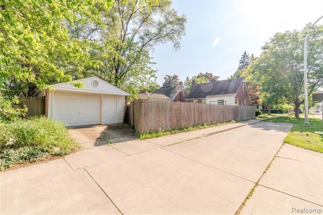 3224 N Altadena Avenue, Royal Oak, MI 48073