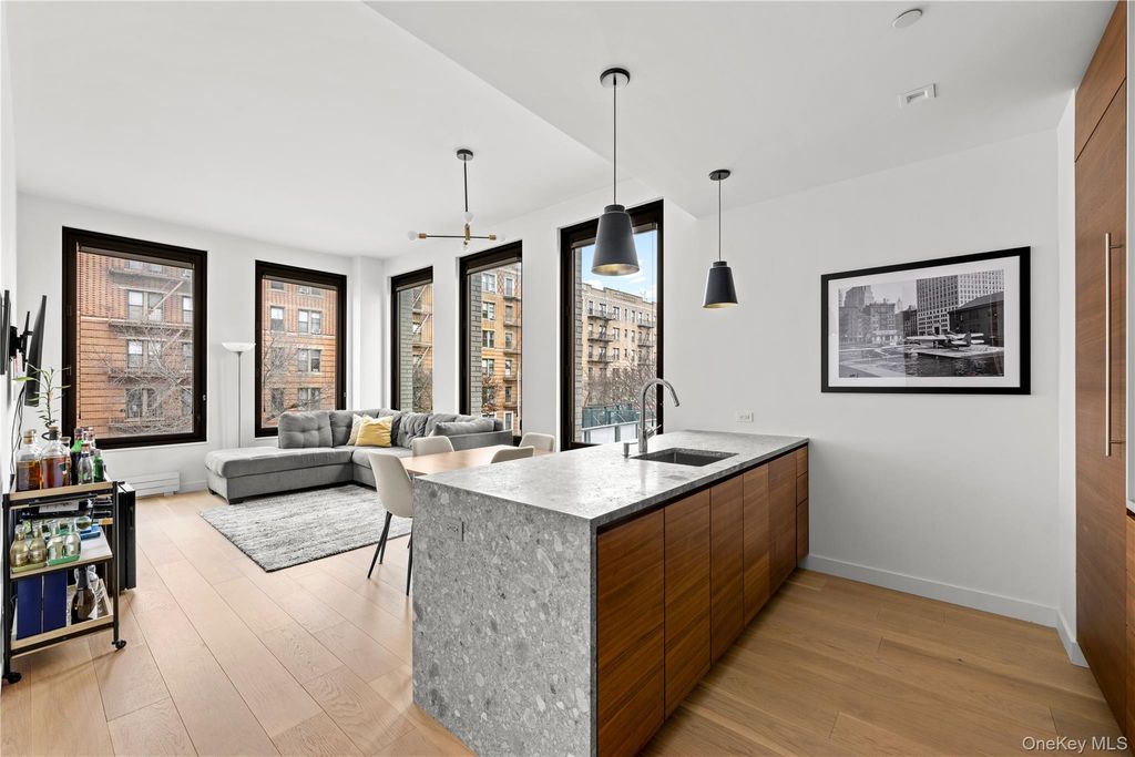 21-21 31st Street 2L, Astoria, NY 11105 — photo 3