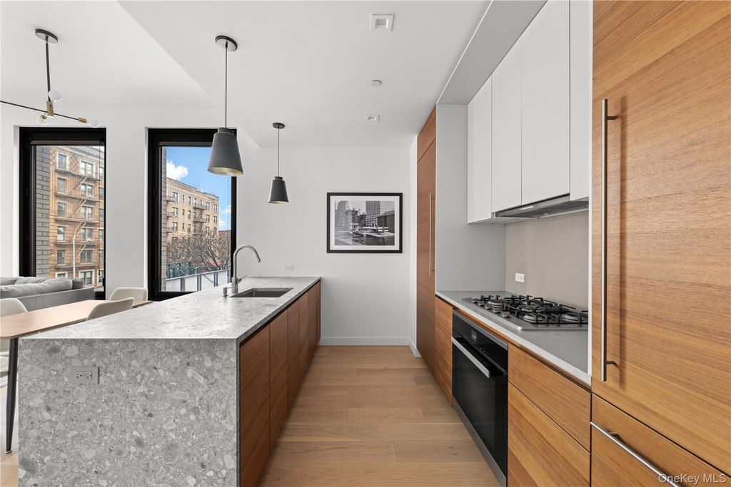 21-21 31st Street 2L, Astoria, NY 11105 — photo 4