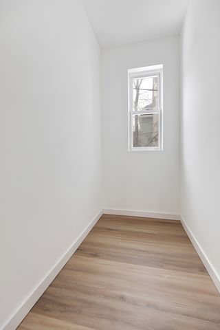 8528 S Escanaba Avenue, Chicago, IL 60617