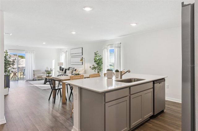 1106 AMBER WAVES ROAD, Lake Wales, FL 33859