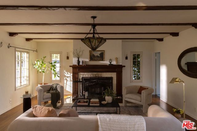 92 Grace Terrace, Pasadena, CA 91105