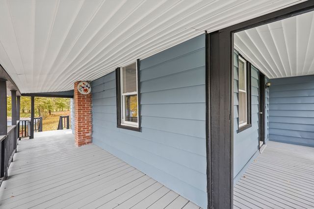 129-133 Franklin St, North Adams, MA 01247