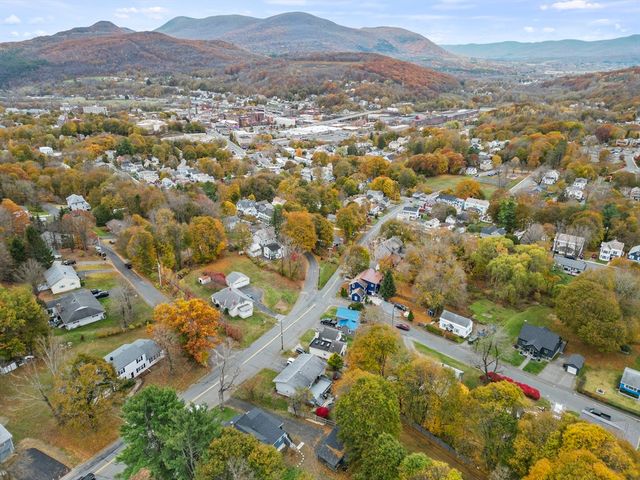 129-133 Franklin St, North Adams, MA 01247