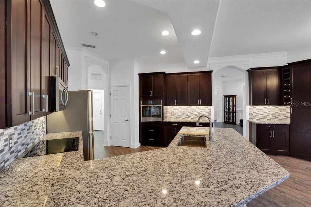 Image 9 of property listing at 7601 226 STREET E, Bradenton, FL 34211