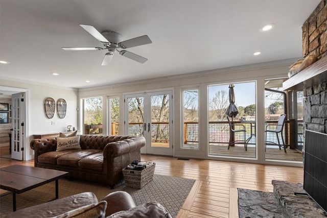 1 Wembly Circle, Bella Vista, AR 72715