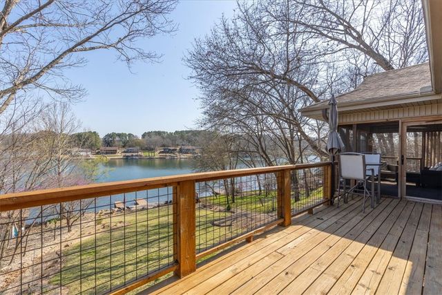 1 Wembly Circle, Bella Vista, AR 72715