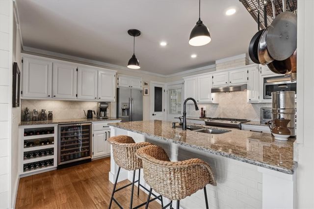 1 Wembly Circle, Bella Vista, AR 72715