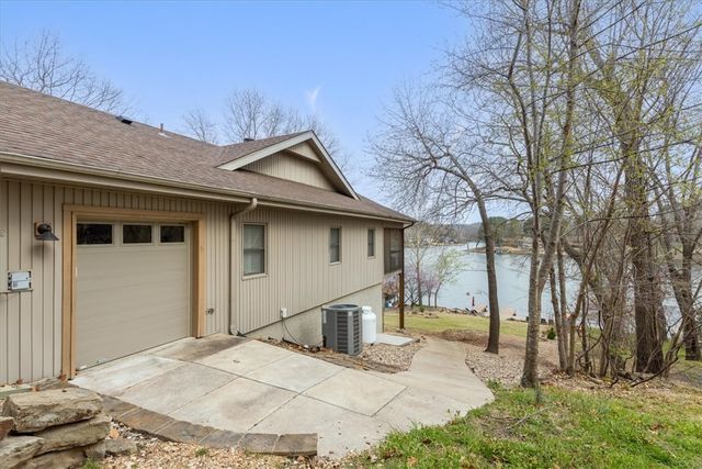 1 Wembly Circle, Bella Vista, AR 72715