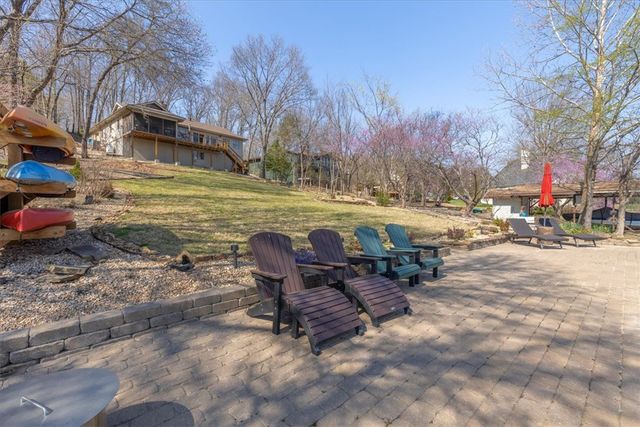 1 Wembly Circle, Bella Vista, AR 72715