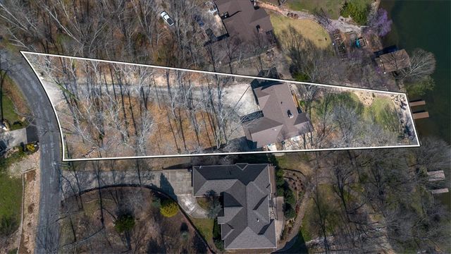 1 Wembly Circle, Bella Vista, AR 72715