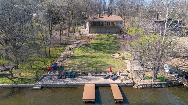 1 Wembly Circle, Bella Vista, AR 72715