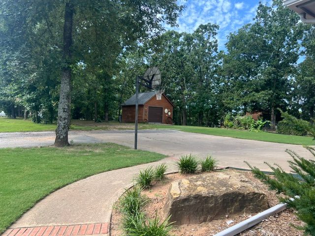 594 S 282nd East Avenue, Catoosa, OK 74015
