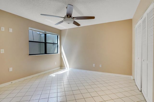 1080 NW 19th Terrace, Delray Beach, FL 33445