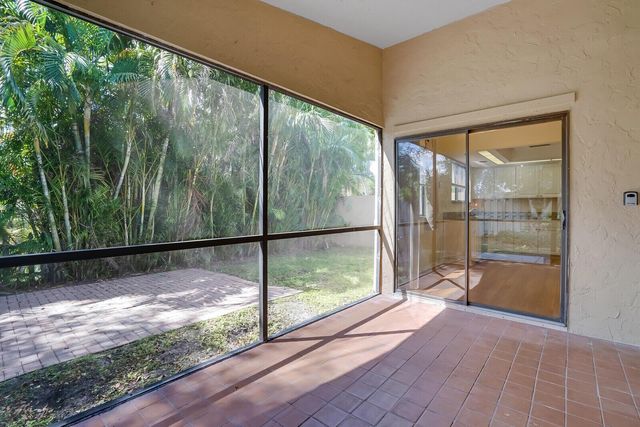 1080 NW 19th Terrace, Delray Beach, FL 33445