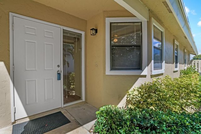 1080 NW 19th Terrace, Delray Beach, FL 33445