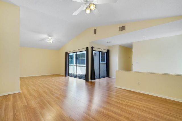 1080 NW 19th Terrace, Delray Beach, FL 33445