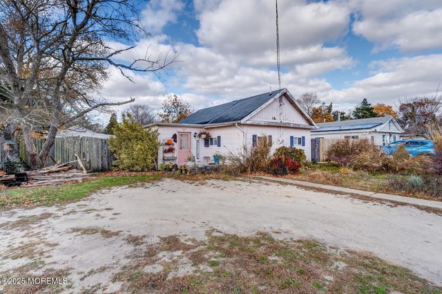 886 Radio Road, Little Egg Harbor, NJ 08087