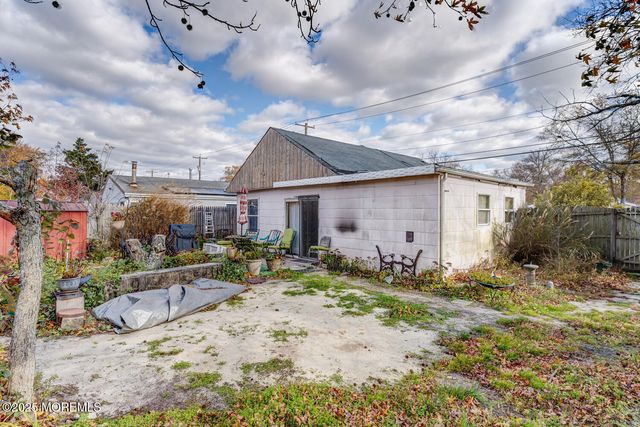 886 Radio Road, Little Egg Harbor, NJ 08087