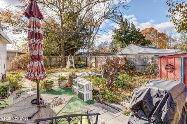 886 Radio Road, Little Egg Harbor, NJ 08087