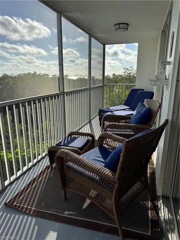 5 Bluebill AVE 403, Naples, FL 34108