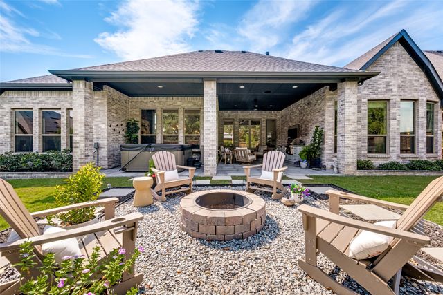 311 Waters Edge Drive, Argyle, TX 76226
