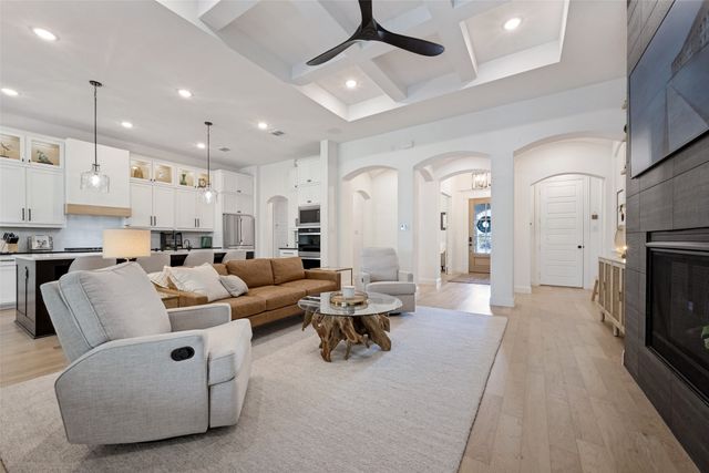 311 Waters Edge Drive, Argyle, TX 76226