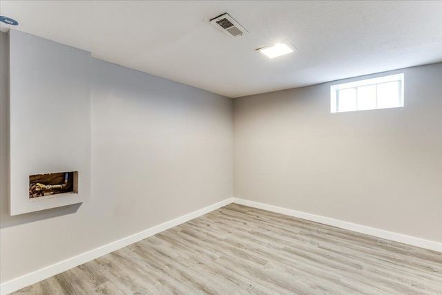 1727 N Northeast Parkway, Wichita, KS 67208