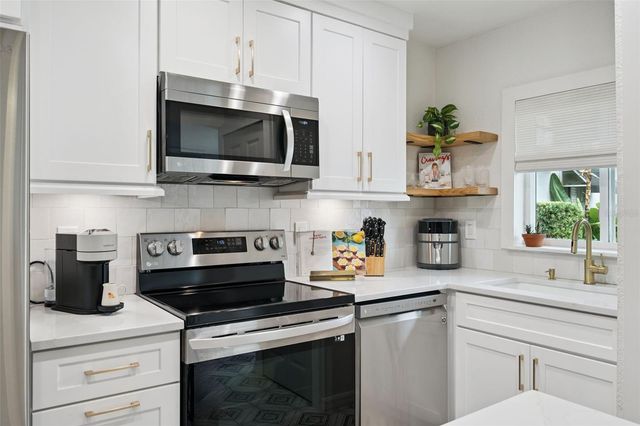 1922 CONWAY ROAD 4, Orlando, FL 32812