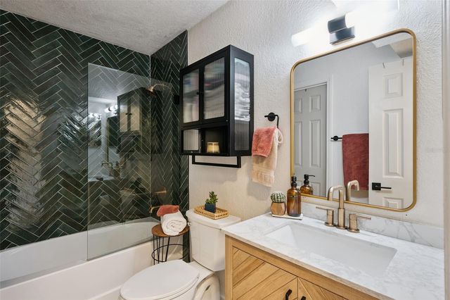 1922 CONWAY ROAD 4, Orlando, FL 32812