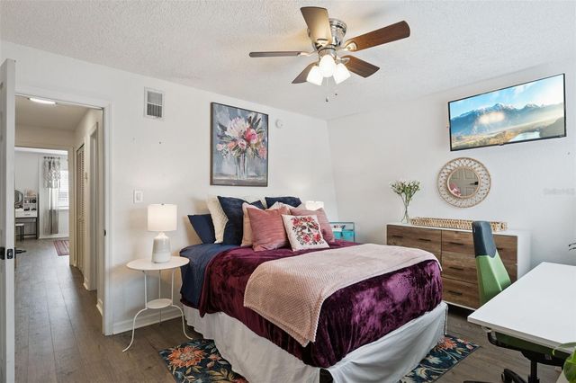 1922 CONWAY ROAD 4, Orlando, FL 32812