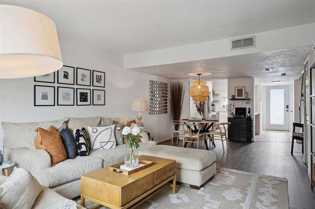1922 CONWAY ROAD 4, Orlando, FL 32812
