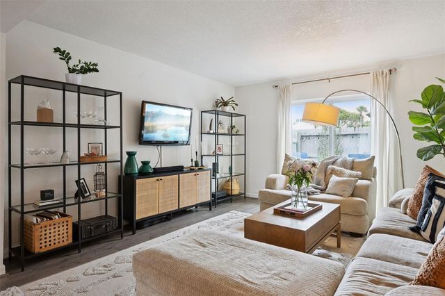 1922 CONWAY ROAD 4, Orlando, FL 32812