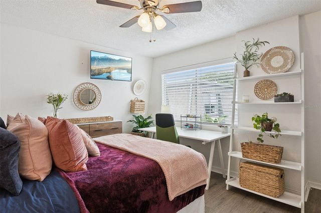 1922 CONWAY ROAD 4, Orlando, FL 32812