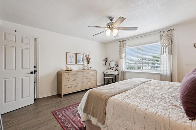 1922 CONWAY ROAD 4, Orlando, FL 32812