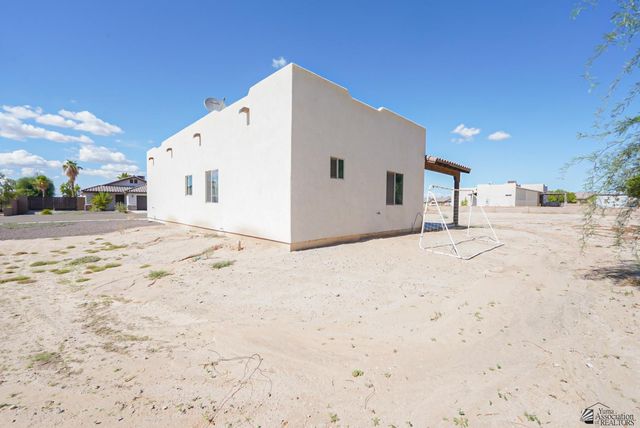 28451 Telegraph Ave, Wellton, AZ 85356