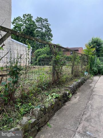 5322 WYALUSING AVENUE, Philadelphia, PA 19131