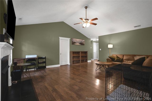 5622 Prestonfield Lane, Hope Mills, NC 28348